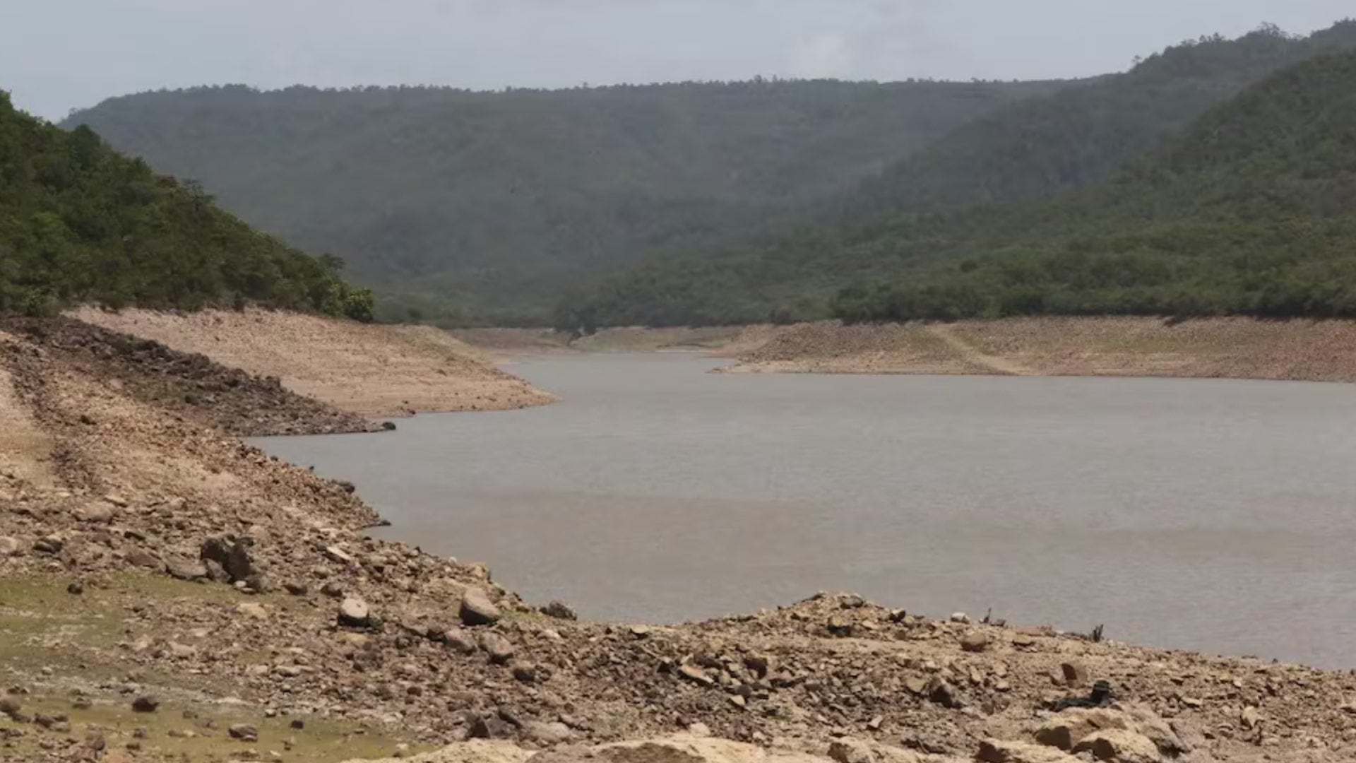 UMAPS advierte que el embalse podría entrar en etapa crítica en aproximadamente dos días si no llueve. (FOTO: Hondudiario)
