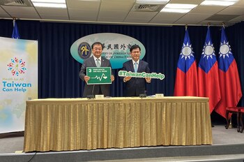 ARCHIVO: El ministro de Sanidad