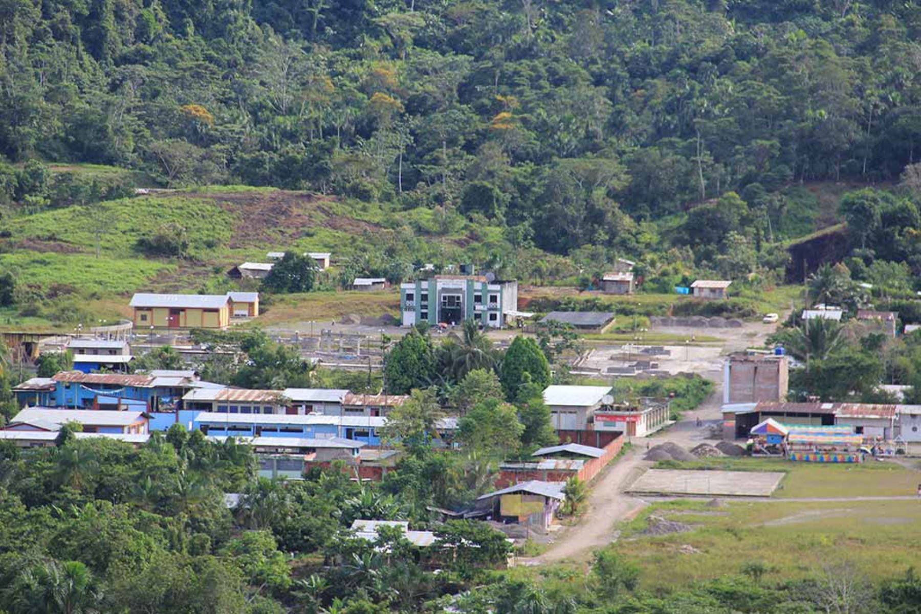 Padrastro fuga tras agredir sexualmente a niña awajún en Amazonas: autoridades gestionan traslado aéreo de emergencia