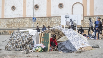 Un mes de la crisis en Ceuta: la incertidumbre persiste para miles de migrantes mientras repuntan la tensión y la violencia