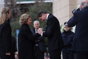 La reina Sofía,recibida por el
