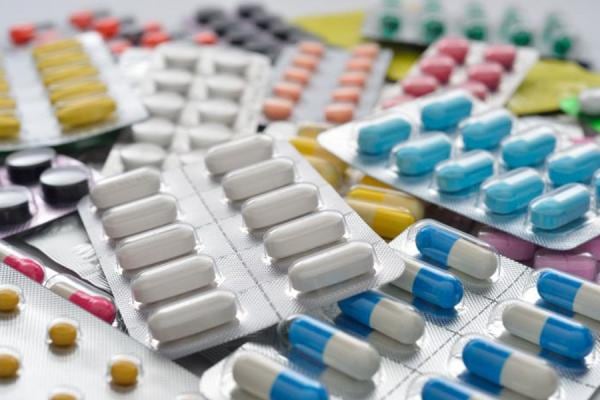 Reclamos por la no entrega de medicamentos por parte de las EPS - COLPRENSA.