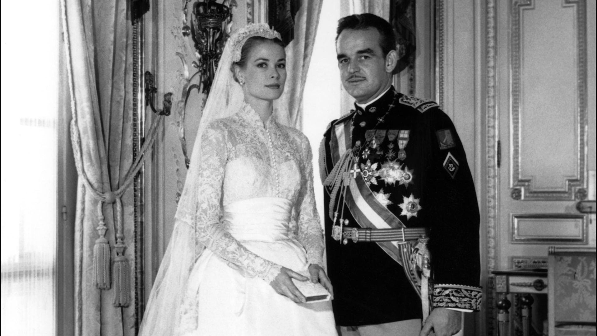 El príncipe Rainiero de Mónaco, en su casamiento con Grace Kelly