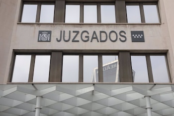 Entrada de los Juzgados de