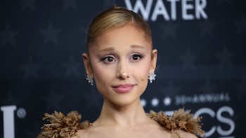 Ariana Grande pidió terapia obligatoria