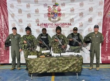 La Fuerzas Militares incautaron abundante material de guerra e intendencia - crédito Ejército