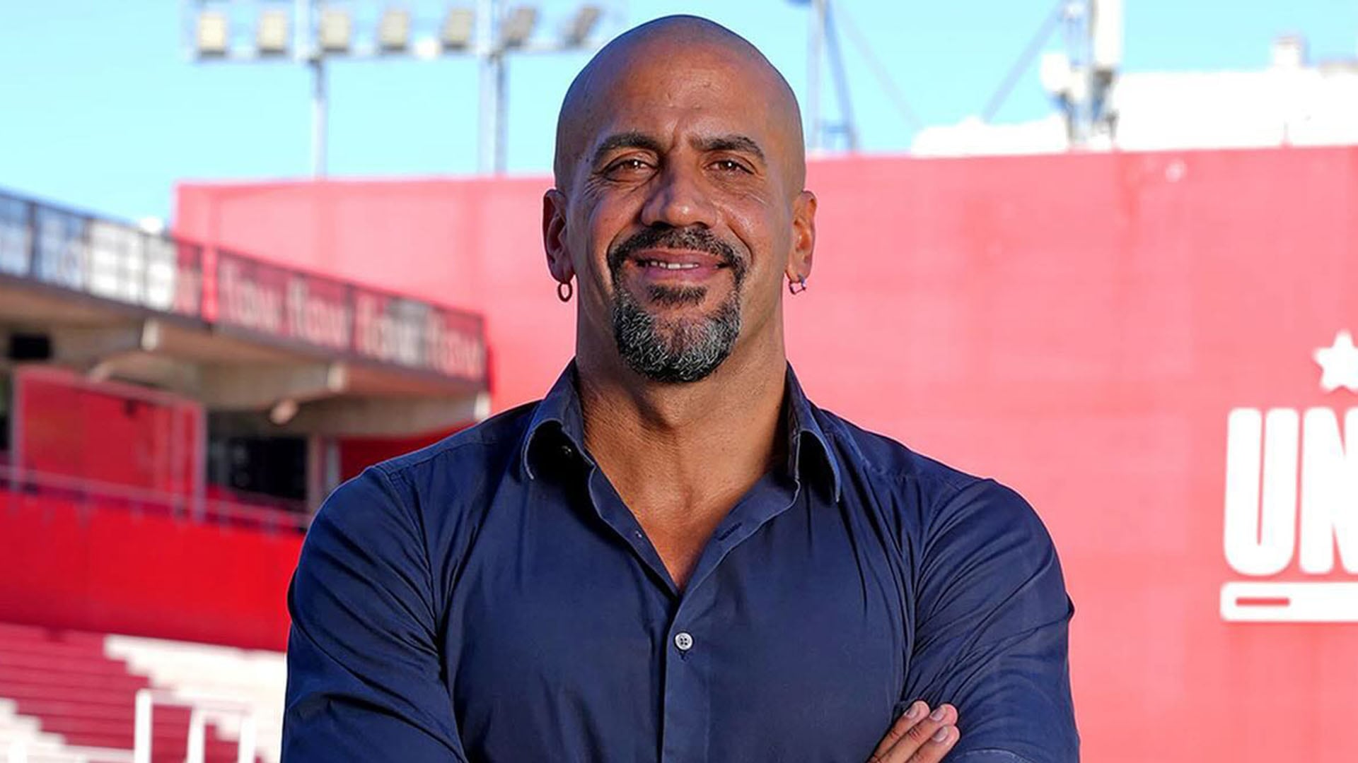 Juan Sebastián Verón estaría presente en el Estadio Madre de Ciudades de Santiago del Estero (@edelpoficial)