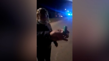 Piedras, balas de goma y tensión: violento enfrentamiento entre vecinos de La Plata y la Policía