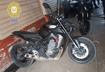Las motos aseguradas concuerdan con las que capturaron las cámaras del C2 en la huida de los responsables. Crédito: SSC