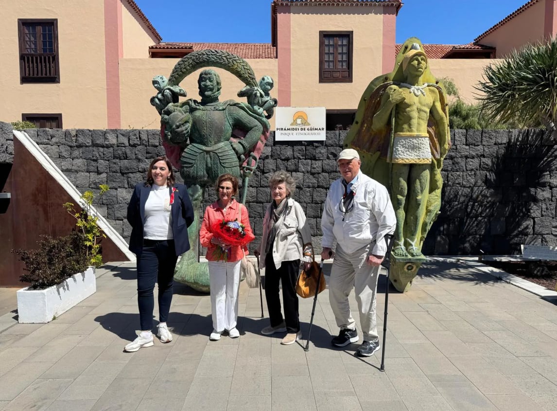 Los reyes de Noruega en Tenerife durante un viaje realizado en 2025. ( EFE/Parque Etnográfico Pirámides de Güímar)