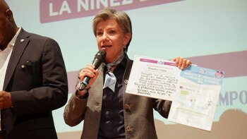 Claudia López propuso realizar tres debates de una hora con todos los candidatos presidenciales: “La ley lo obliga”