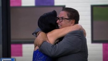 "Nos volvieron a encerrar", expresó