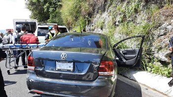 Sujetos armados atacaron convoy donde