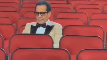 Tony Shalhoub se quedó dormido