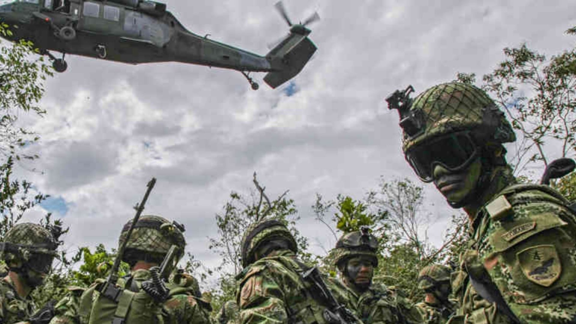 El contrato buscaba garantizar el mantenimiento y el suministro de repuestos para los helicópteros rusos MI-17 de la flota del Ejército Nacional - crédito Fuerzas Militares