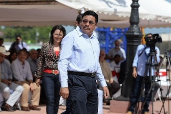 El arresto de Francisco 'Chico' López en Managua lo involucra en casos de corrupción, lavado de dinero y enriquecimiento ilícito dentro del Frente Sandinista. (Fotografía retomada de El Confidencial. Digital)