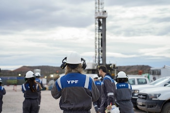 YPF- Visita a Vaca Muerta