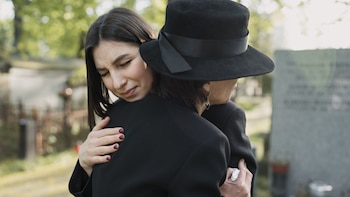 Día Internacional de las Viudas: la fecha que ayuda a visibilizar a 258 millones de mujeres afectadas por herencia negada, pobreza y violencia