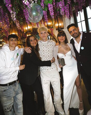 Garnacho con sus seres queridos