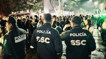 Los elementos capitalinos estuvieron presentes en diversos puntos de alta afluencia. Crédito: SSC