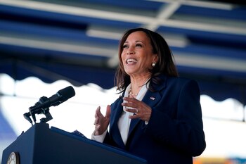 En la imagen, la vicepresidenta