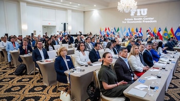 Pensar globalmente, actuar localmente