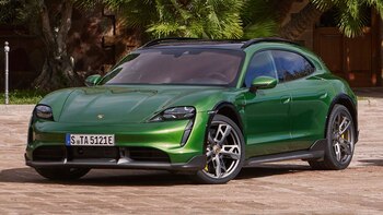 Porsche Taycan Turbo S Cross