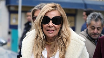 Ana Obregón, nerviosa, se desmarca