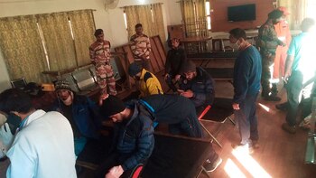 Evacuados reciben atención en la