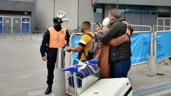 Flexibilizan el ingreso al país