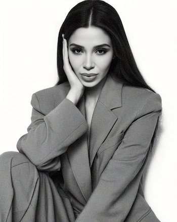 Ema Coronel; cabelo; Instagram