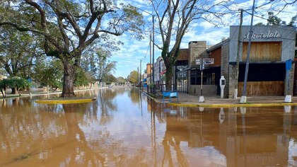 Inundaciones en Concordia: creció el número de evacuados y el caudal del río Uruguay no cede