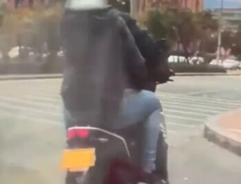El asalto incluyó el robo de 20 millones de pesos, una cadena y una manilla de oro, según el testimonio de Jonny Granados - crédito Captura de video
