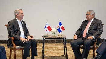Una cita entre Luis Abinader y José Raúl Mulino abrió una etapa de acercamiento con inversiones y turismo en agenda, mientras crecía la conexión aérea entre ambos países (Foto archivo, cortesía Presidencia de República Dominicana)
