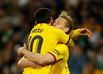 De Jong aseguró que uno de los factores por los que llegó al Barcelona fue por Messi (Reuters)