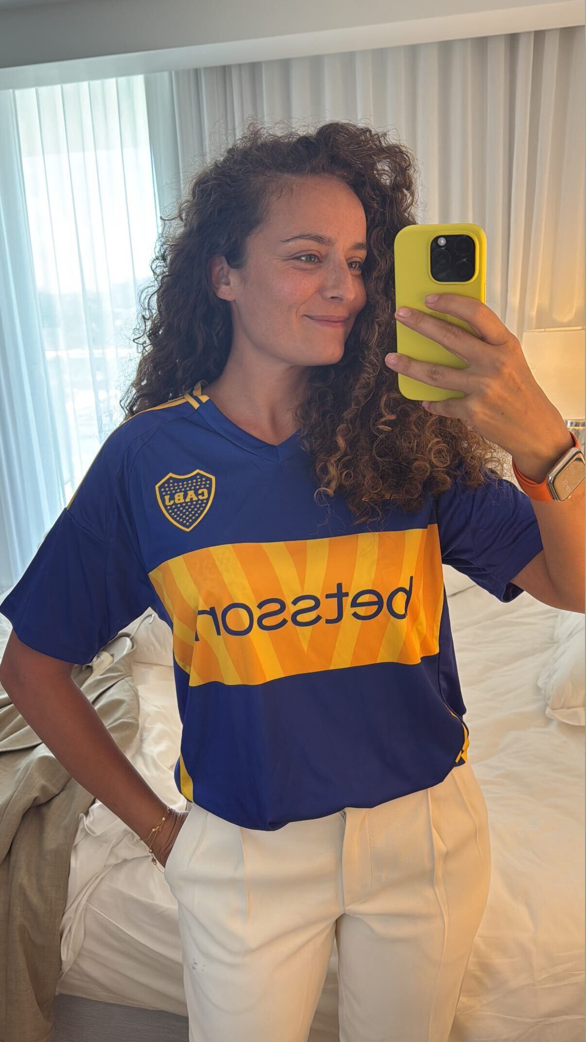 Orgullosa de su casaca auriazul