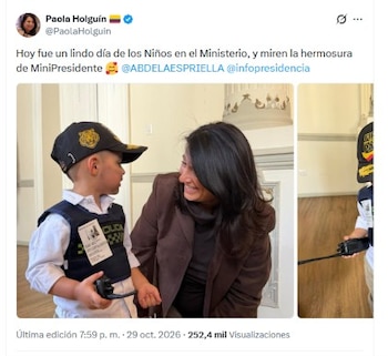 Holguín señaló que el menor hizo parte de la celebración de Halloween que se llevó a cabo para los funcionarios del Ministerio de Cultura el jueves 29 de octubre de 2026 - crédito @MJDuzan/X