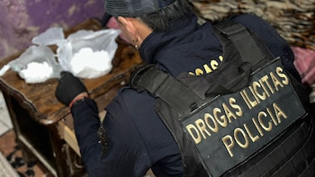 "Narco-kioscos" y amenazas a vecinos: detuvieron a tres personas acusadas de vender droga en un barrio de Junín