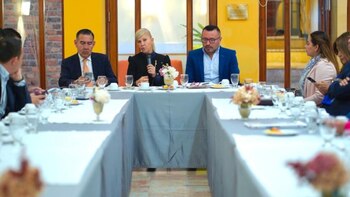 Tras una reunión en