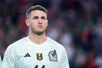 César 'El Chino' Huerta anota