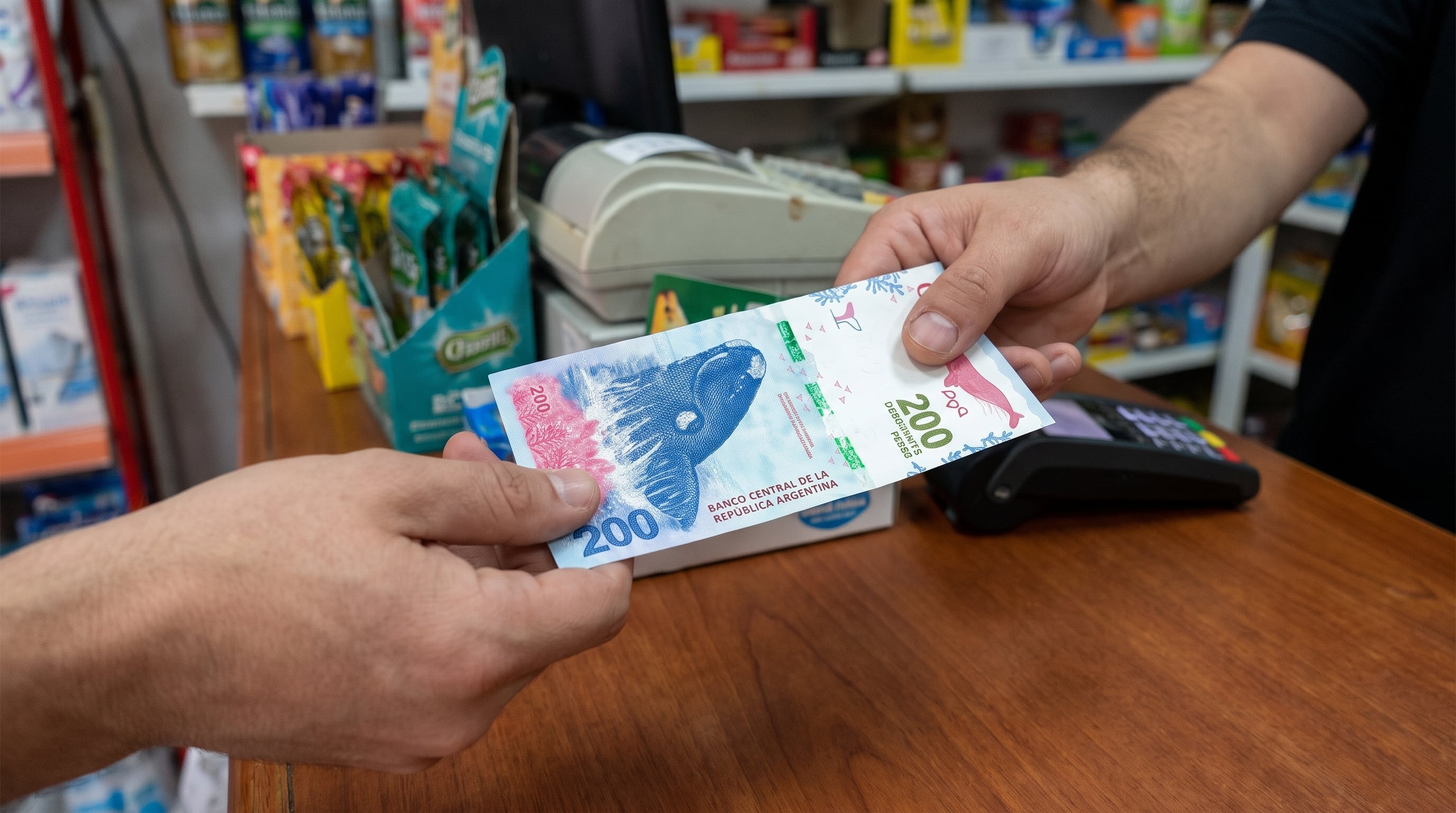 El billete de $200 cumple diez años: qué se podía comprar cuando salió y para qué alcanza hoy