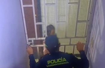 La intervención de la Policía permitió poner a salvo a la menor, quien fue trasladada para activar la ruta de restablecimiento de sus derechos - crédito Policía Metropolitana de Bogotá