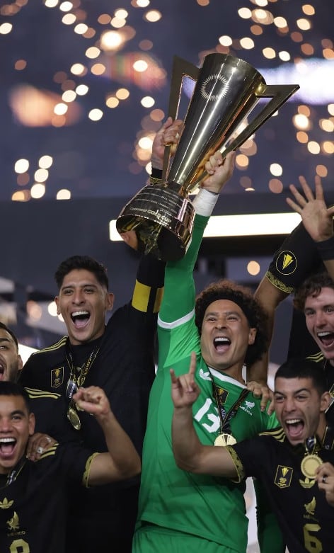 Memo Ochoa feliz por regresar al arco del Tricolor.