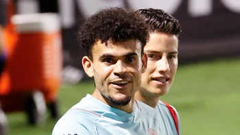 Futbolistas colombianos colaboran en canción