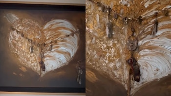 La obra contiene engranajes de reloj, candados antiguos y las pulseras de oro que ambas compartieron durante años.