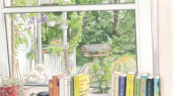 Ilustración en acuarela de libros alineados y plantas en macetas sobre el alféizar de una ventana que da a un jardín con vegetación verde.