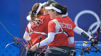 Alejandra Valencia, Angela Ruiz Ana Pau Vázquez comemoram conquistas em Paris 2024