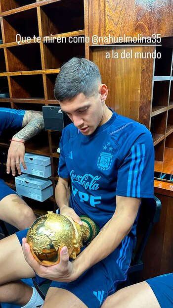 Nahuel Molina hipnotizado por la