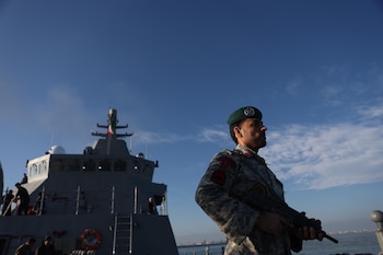 Irán desplegó el destructor Alborz en el mar Rojo (Europa Press/Contacto/Iranian Army Office)