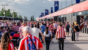 El Atlético de Madrid supera los 165.000 socios, récord del club